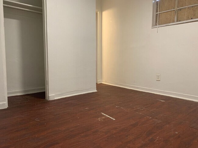 Photo - 333 Dallas St NE Unit B