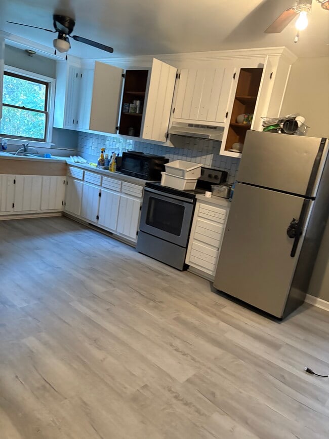 Photo - 415 S Virginia St