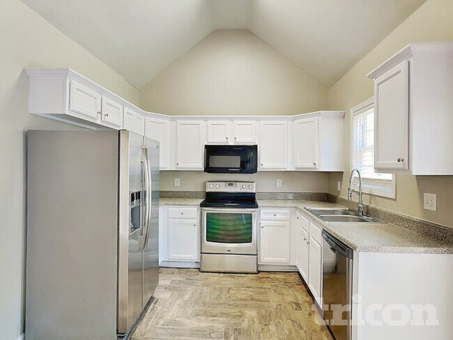 Photo - 5911 Dunn Rd