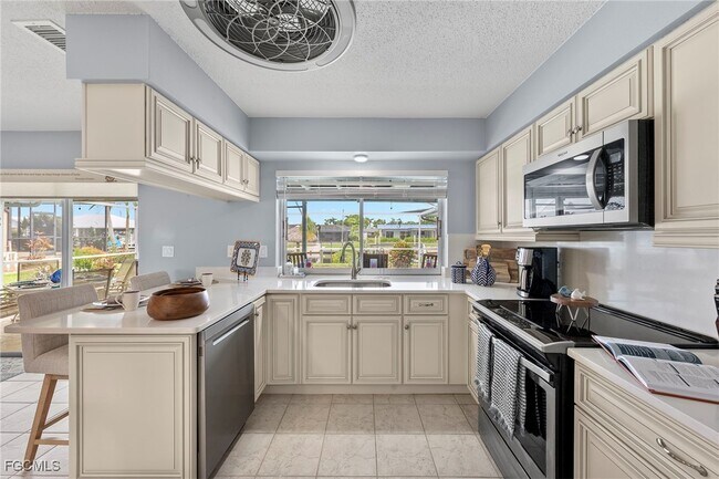 Photo - 5240 SW 2nd Pl