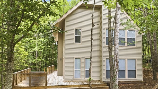 Photo - 379 Butternut Dr
