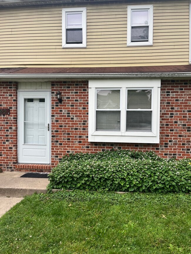 condo/townhome- 2 floors - 330 Garden Ave Unidad 330 Garden Ave -  A Rental