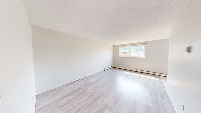 Photo - 9515-9100 100 Ave. Unité 107