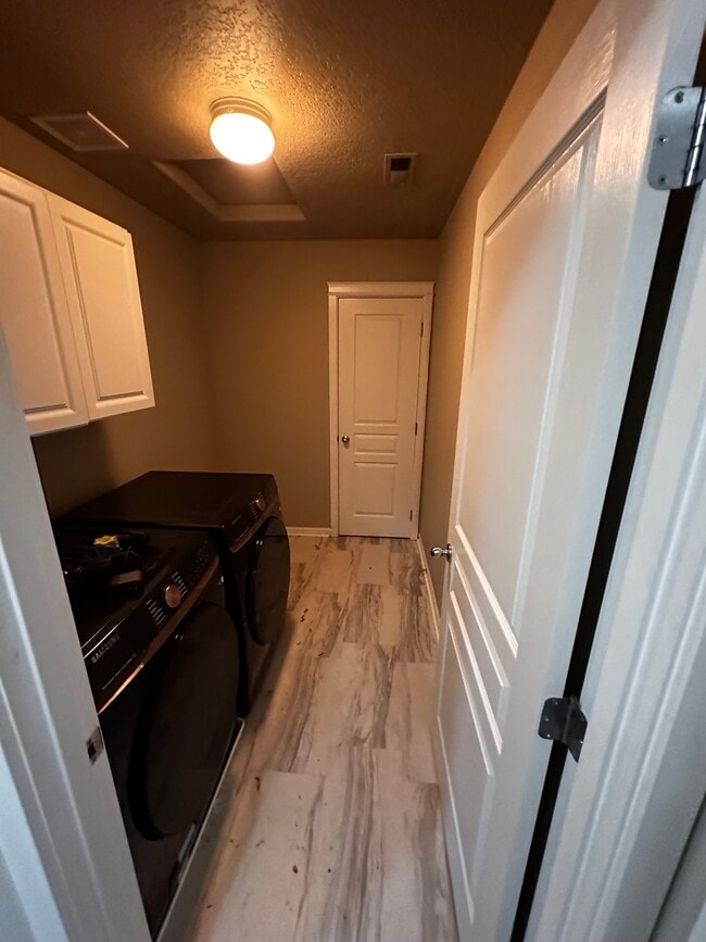 Photo - 2729 Fletch St