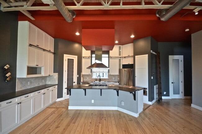 Photo - 1324 Taft St