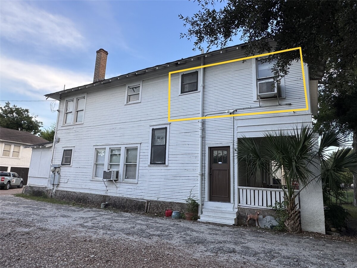 Photo - 1612 Heights Blvd Unidad B