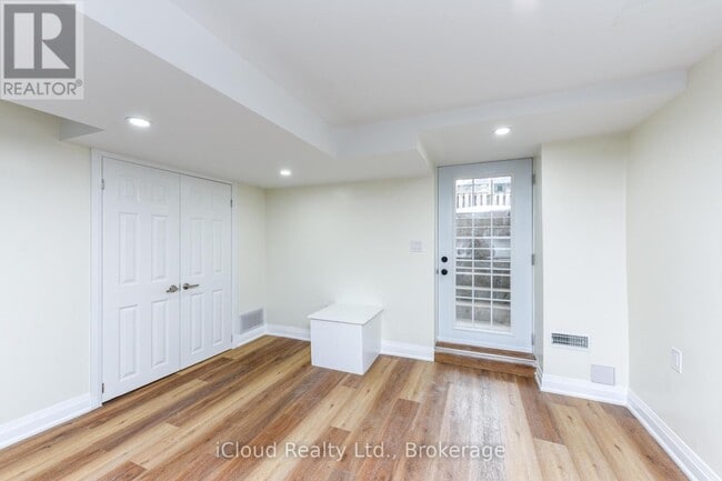 Photo - 5744 Philip Dr