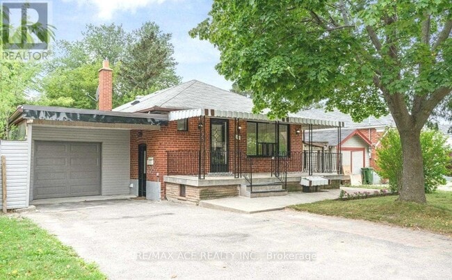 Photo - 16 Compton Dr