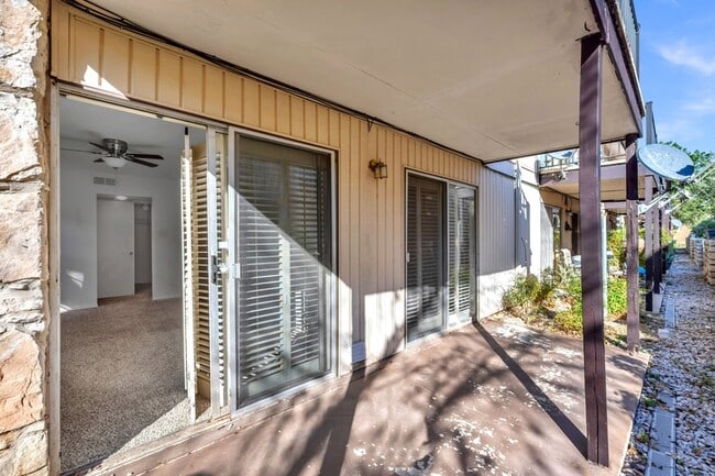 Photo - 1206 Hi Stirrup Unit 310
