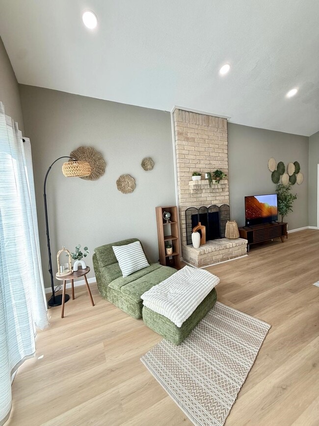 Photo - 6310 Briar Terrace Dr
