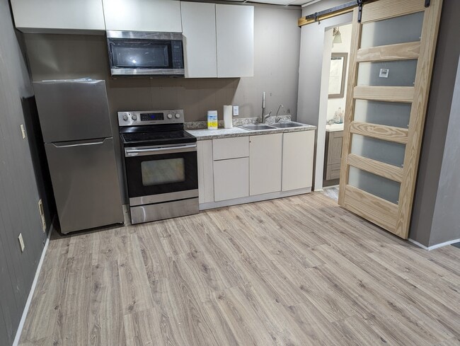 Photo - 920 Kinzler Ave Unit B