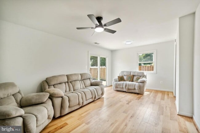 Photo - 2400 Kilpatrick Pl