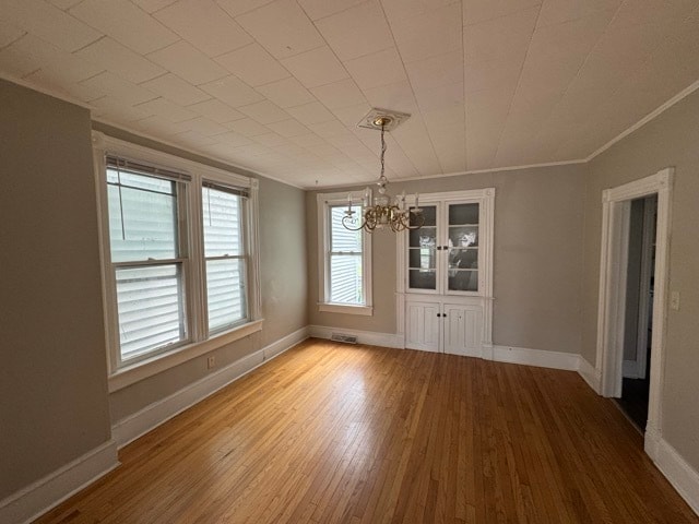 Photo - 121 W John St
