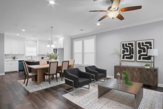 Photo - 6208 Force St