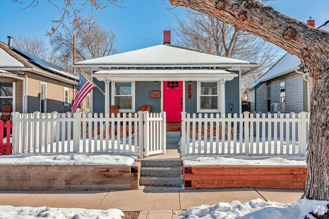 Building Photo - Updated 2BD, 2BA Denver Bungalow with Fenc... Rental