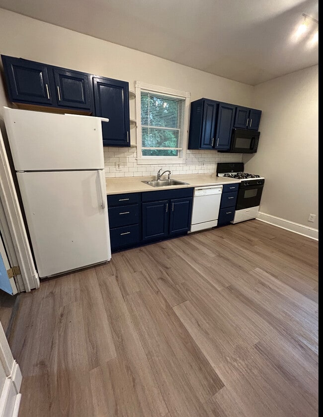 Building Photo - 3519 Coolidge Ave Unit 1 Rental