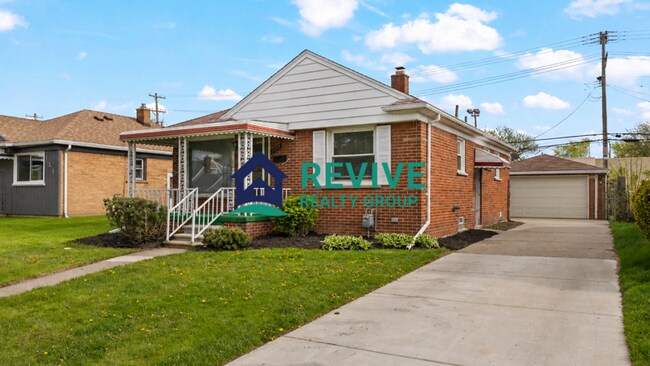 Photo - 1569 Sycamore St