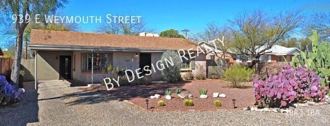 Building Photo - Charming Red Brick Mid-Century Bungalow Rental