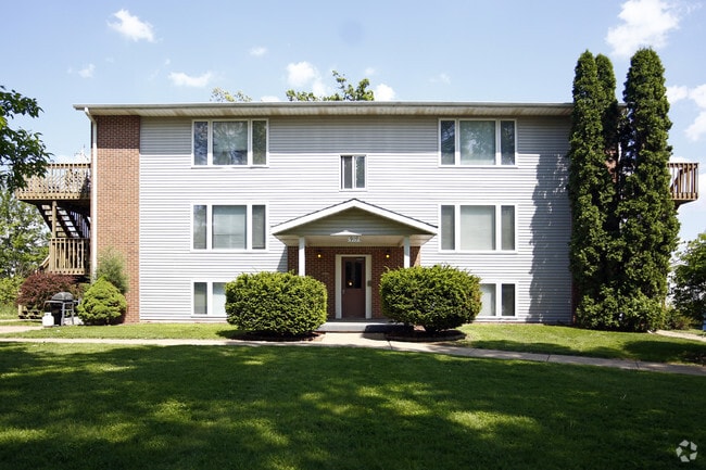 Pius Lane Apartments