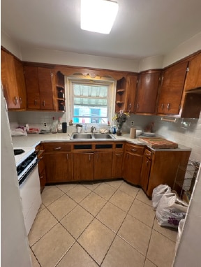 Photo - 27 S Manning St