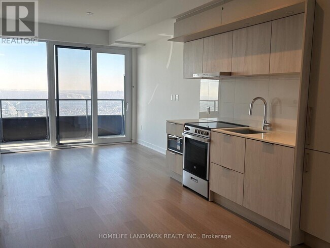 Photo - 448 Burnhamthorpe Rd W Unit 3812