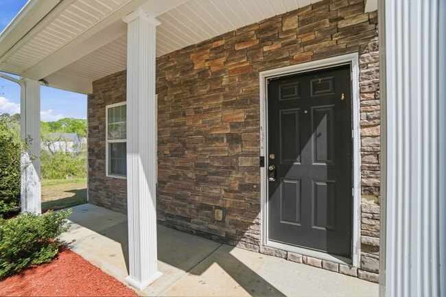 Photo - 4-bedroom with Water Front View