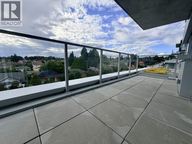 8120 Oak St Unit 502