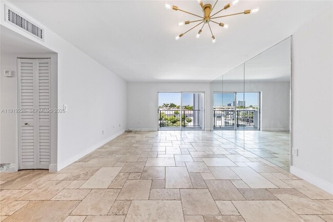 Photo - 3642 NE 171 St Unidad 405