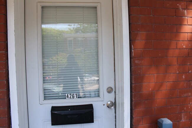 Photo - 4261 Russell Blvd