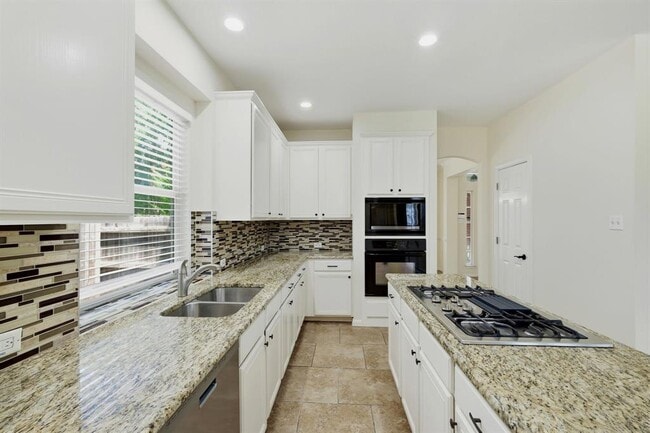 Photo - 2033 Creole Dr