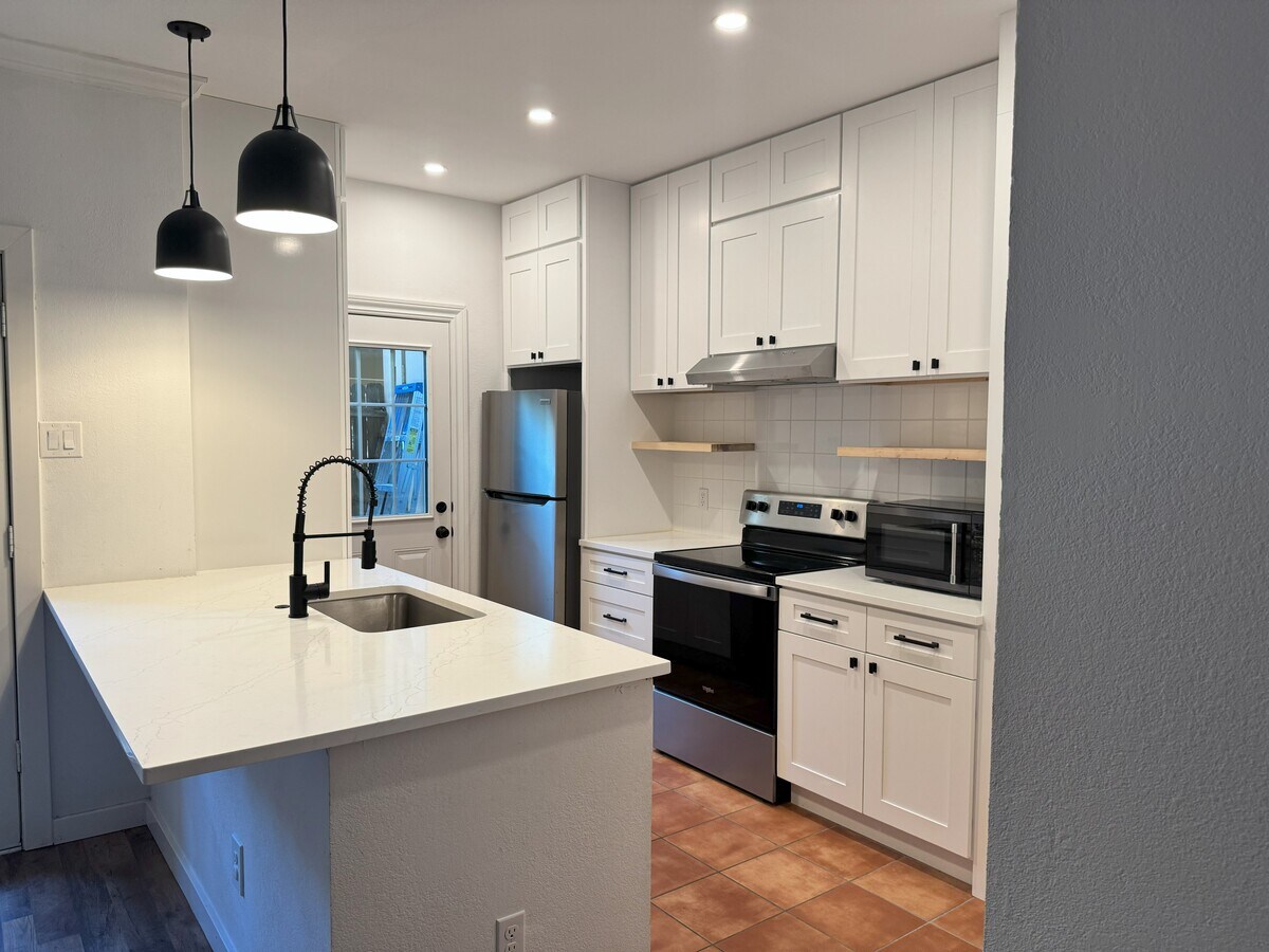 Photo - 14333 Preston Rd Unidad 402 Rental