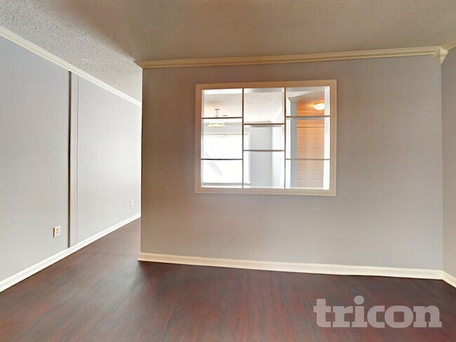 Photo - 112 Hedgefield Rd