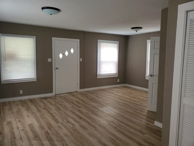 Photo - 2332 W 9th St
