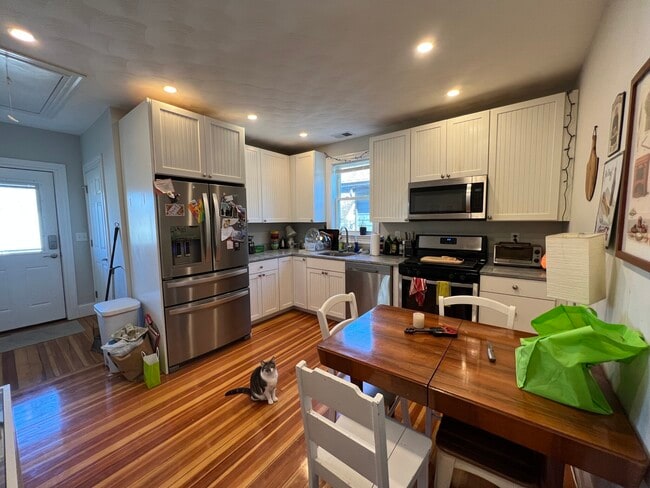 Photo - 305 Highland Ave