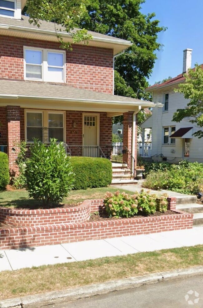 Building Photo - Charming 3-Bedroom Home for Rent in York C...