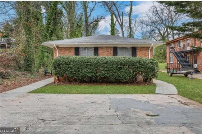 Photo - 1275 E Washington Ave Townhome