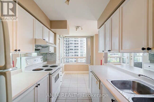 Photo - 1 Rean Dr Unit 908