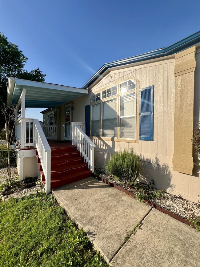 Photo - 11555 Culebra Rd