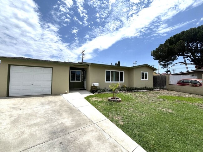 Photo - 12728 Linnell Ave