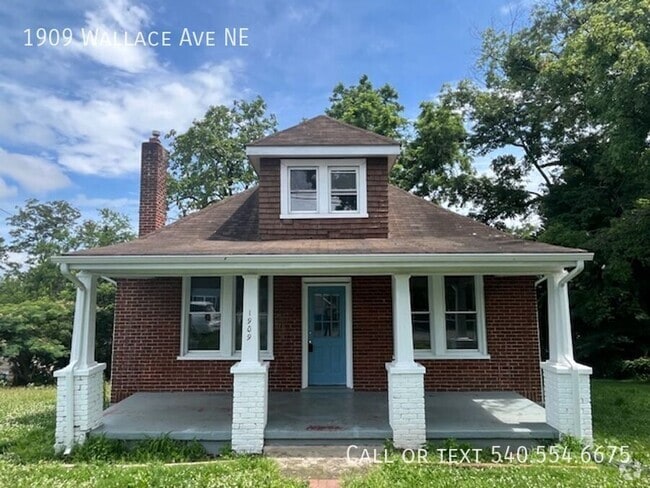 Building Photo - 1909 Wallace Ave NE Rental