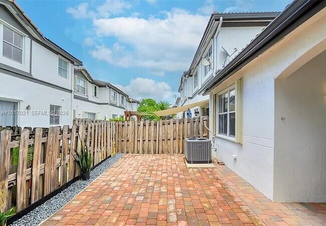 Photo - 7772 NW 114th Pl