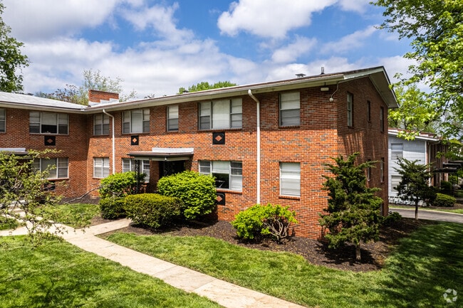 Roanoke Apartments