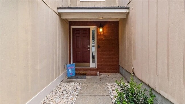 Photo - 109 Woodrun Dr