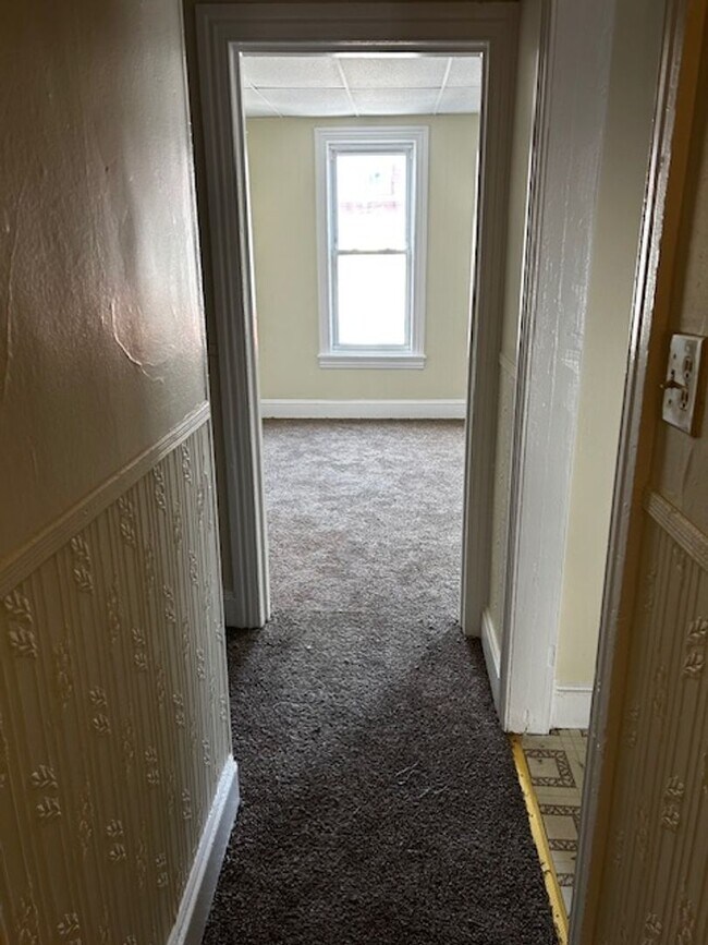 617 N 9th St Unit 617 N. 9TH ST APT. #2F