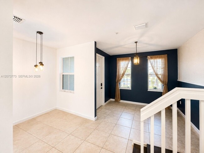 142 SE 28th Ter