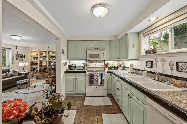 Photo - 1109 S Walnut St Unit Apt 5