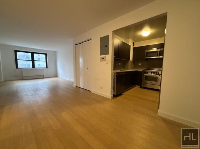 Photo - East 39th Street Unit 15B