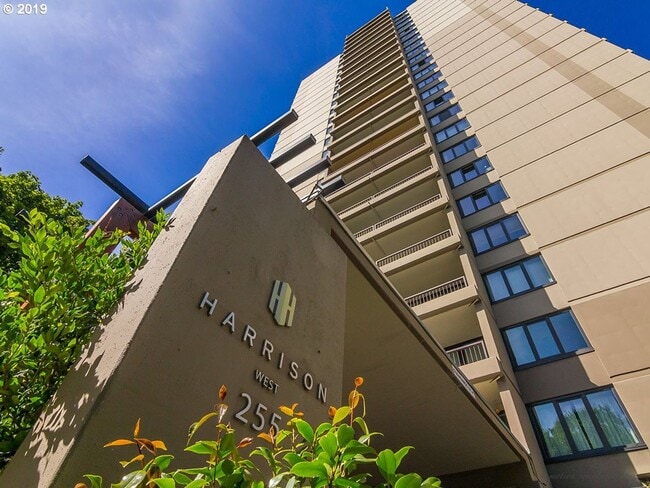 Building Photo - Modern High-Rise Condo in Downtown Portland with Skyline Views