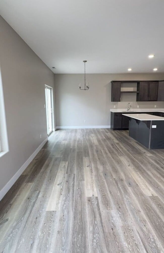Photo - 3129 W 1650 N