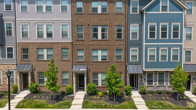 Building Photo - 1126 Madeira Terrace SE Rental